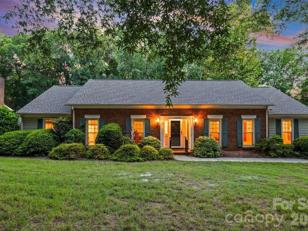 4030 Foxmoor Drive, Charlotte, NC 28226
