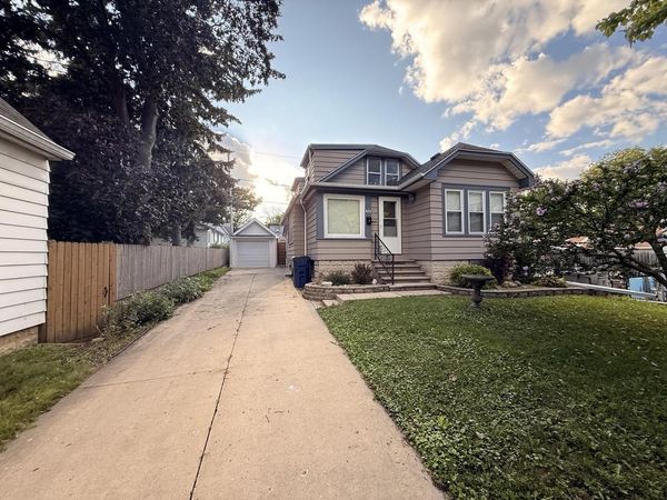 423 S 68th STREET, Milwaukee, WI 53214