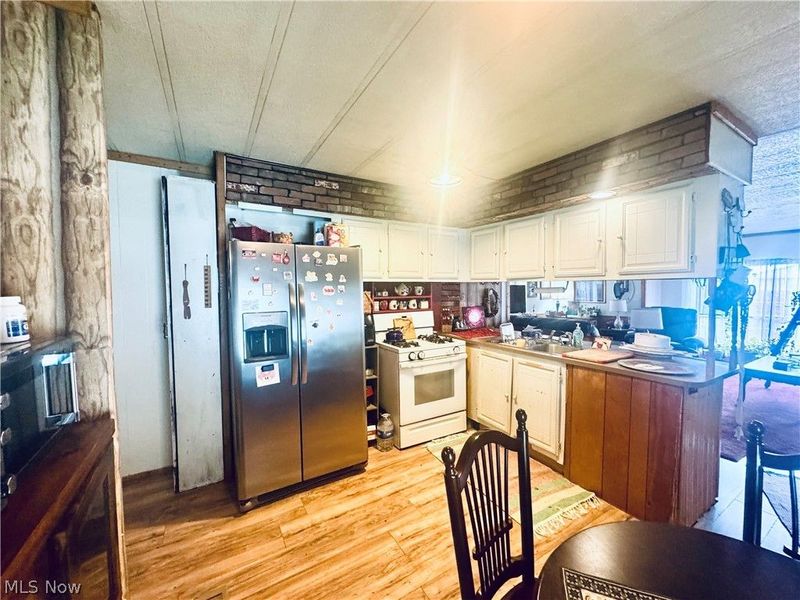 7443 Spillway, Unit 41, Lisbon, OH 44431 Photo 10