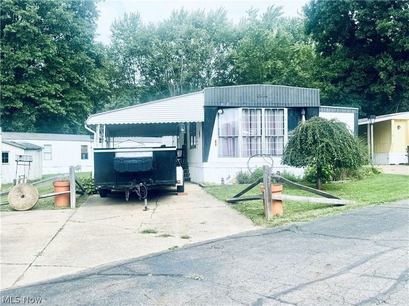 7443 Spillway, Unit 41, Lisbon, OH 44431 Photo 2