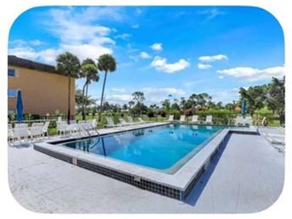 5651 Rattlesnake Hammock RD E, Unit 201, NAPLES, FL 34110