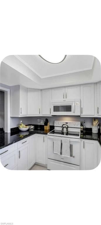 5651 Rattlesnake Hammock Rd E, Unit 201, Naples, FL 34110 Photo