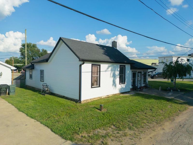 2454 Maple Street, Saint Clair Township, OH 45055 Photo 5
