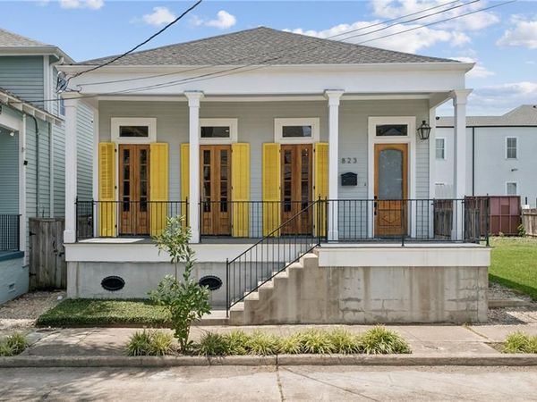 823 N ROBERTSON Street , New Orleans, LA 70116