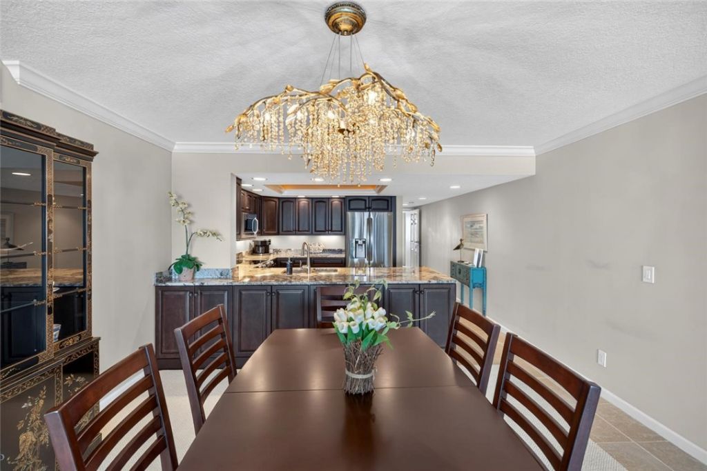 2636 Ocean Drive, Unit 502, Vero Beach, FL 32963 Photo