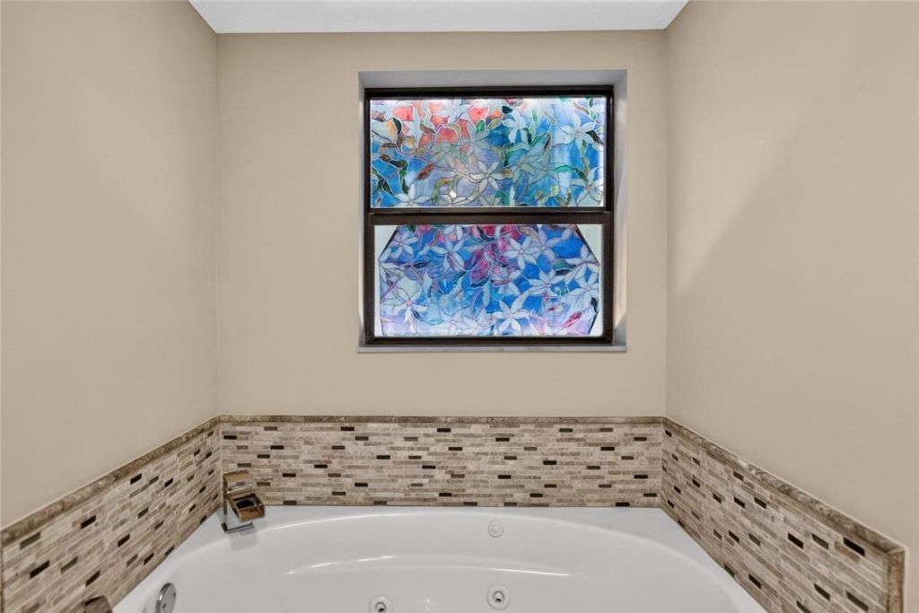 2636 Ocean Drive, Unit 502, Vero Beach, FL 32963 Photo
