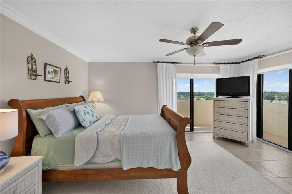 2636 Ocean Drive, Unit 502, Vero Beach, FL 32963 Photo