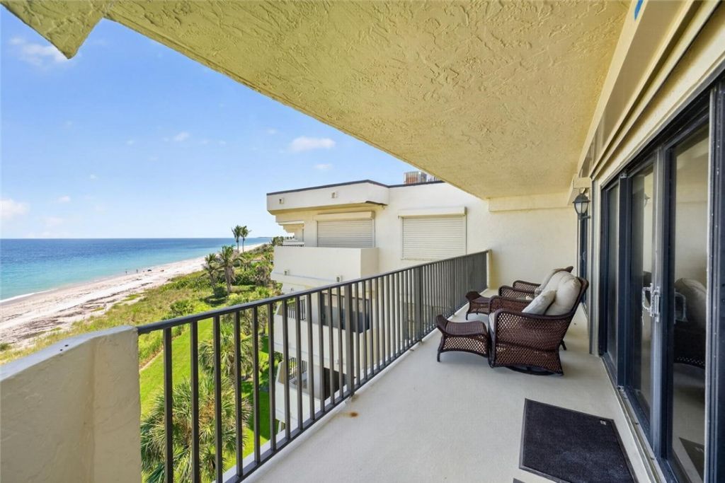 2636 Ocean Drive, Unit 502, Vero Beach, FL 32963 Photo