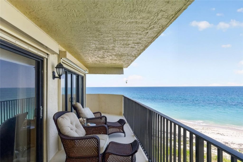 2636 Ocean Drive, Unit 502, Vero Beach, FL 32963 Photo