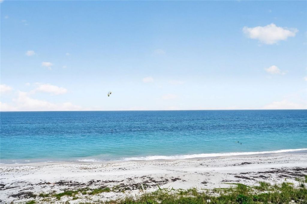 2636 Ocean Drive, Unit 502, Vero Beach, FL 32963 Photo