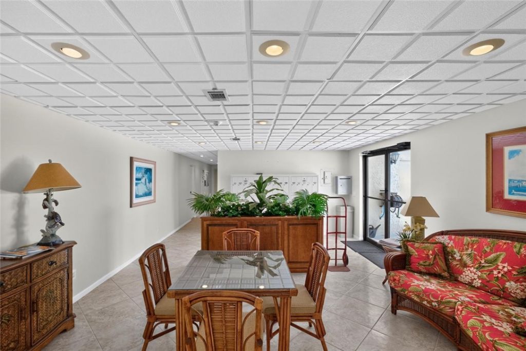 2636 Ocean Drive, Unit 502, Vero Beach, FL 32963 Photo
