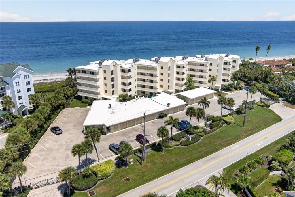 2636 Ocean Drive, Unit 502, Vero Beach, FL 32963 Photo