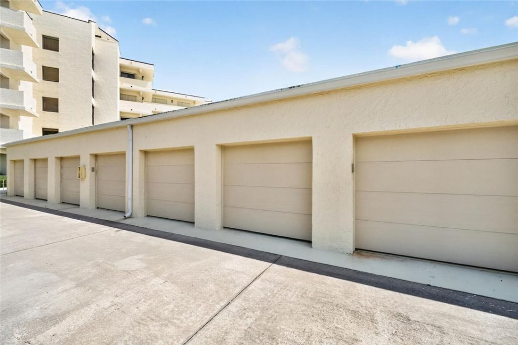 2636 Ocean Drive, Unit 502, Vero Beach, FL 32963 Photo