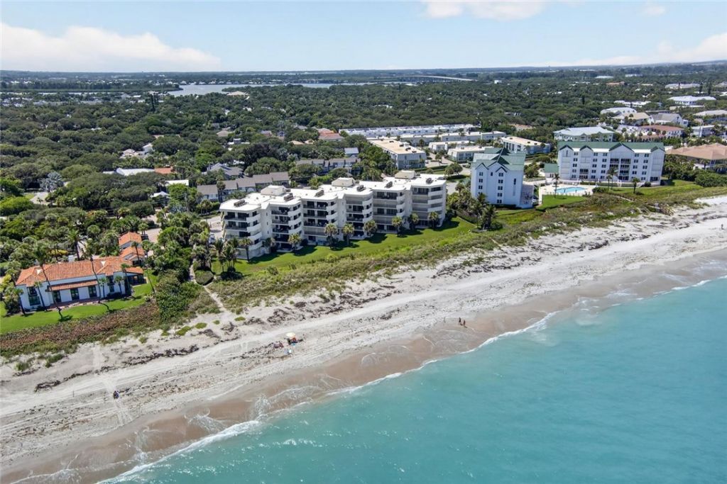 2636 Ocean Drive, Unit 502, Vero Beach, FL 32963 Photo