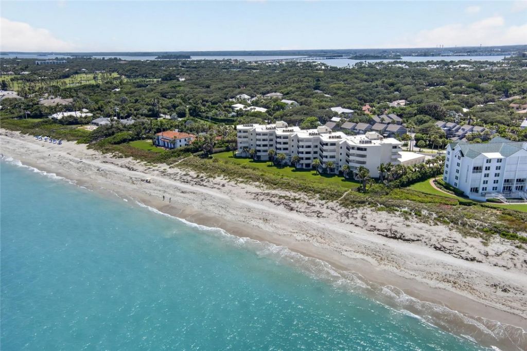 2636 Ocean Drive, Unit 502, Vero Beach, FL 32963 Photo