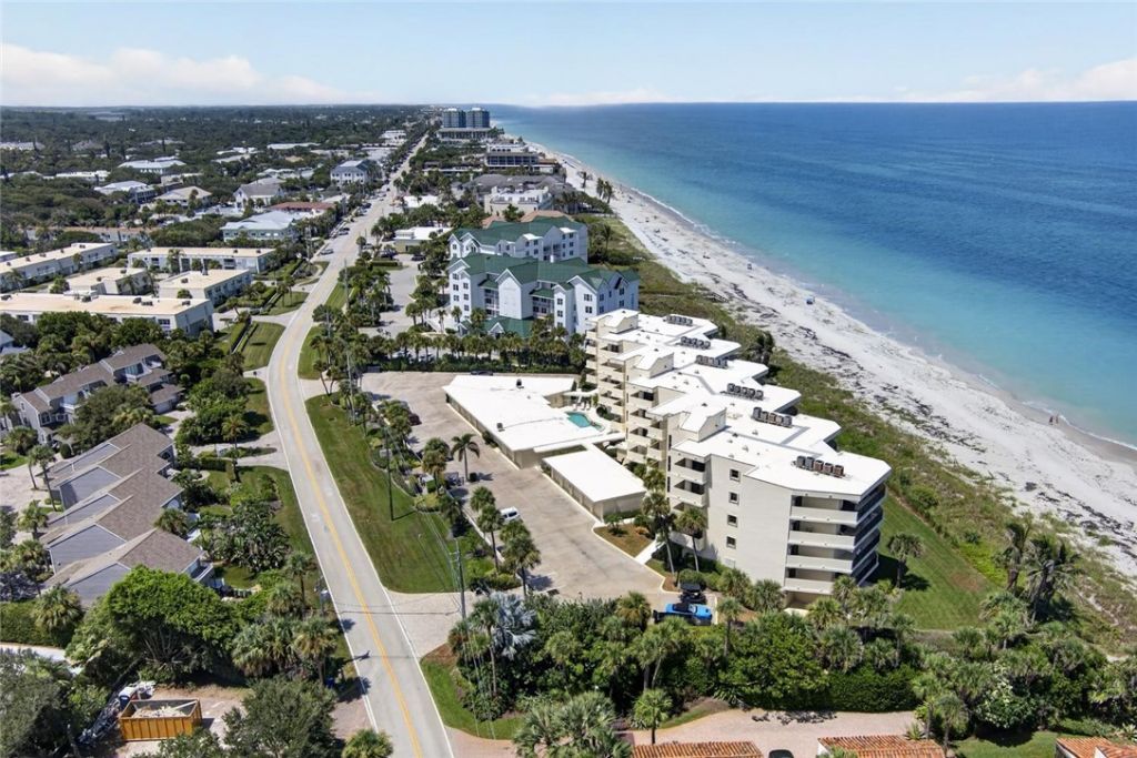 2636 Ocean Drive, Unit 502, Vero Beach, FL 32963 Photo