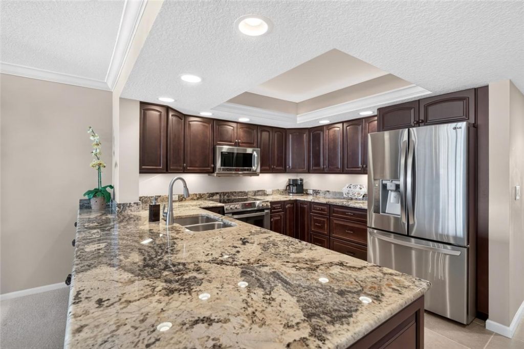 2636 Ocean Drive, Unit 502, Vero Beach, FL 32963 Photo