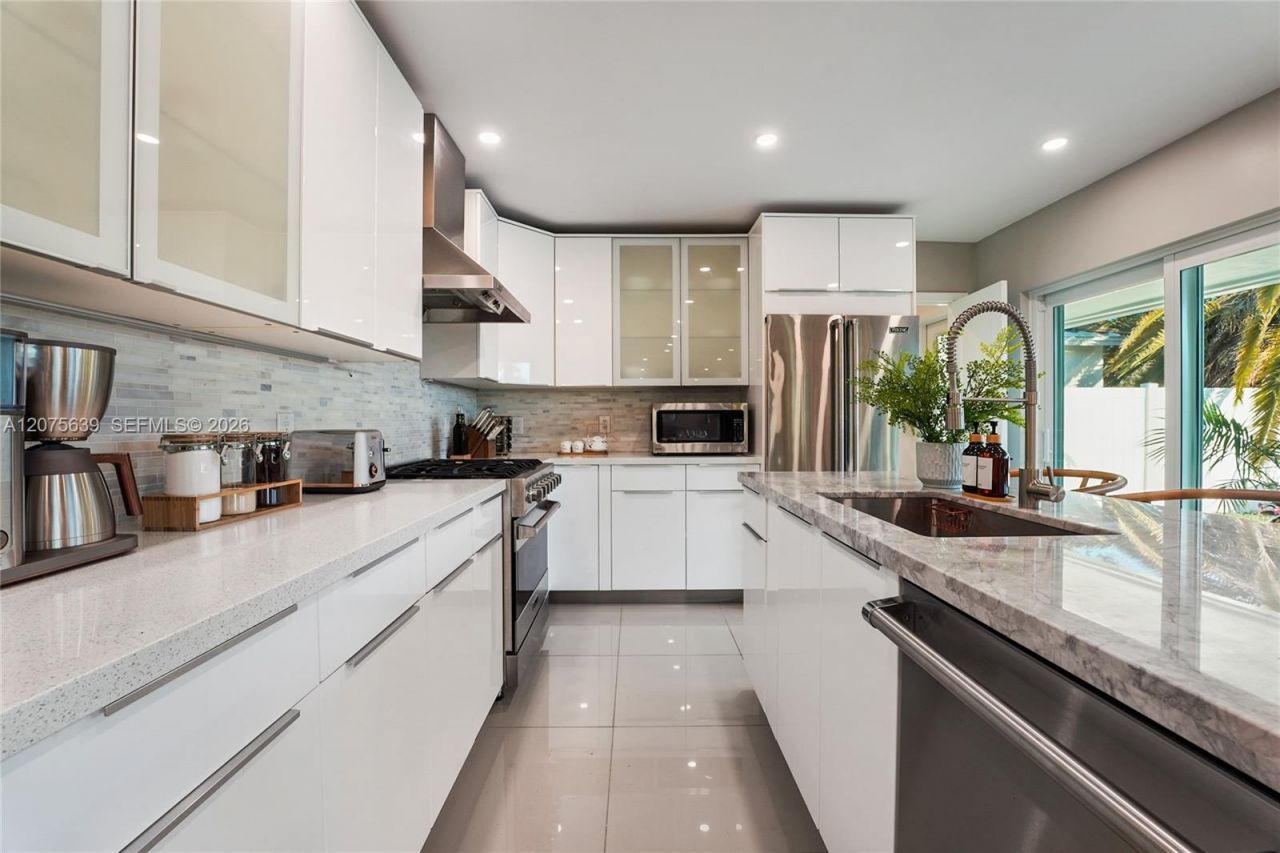 2820 NE 60th St, Unit #, Fort Lauderdale, FL 33308 Photo