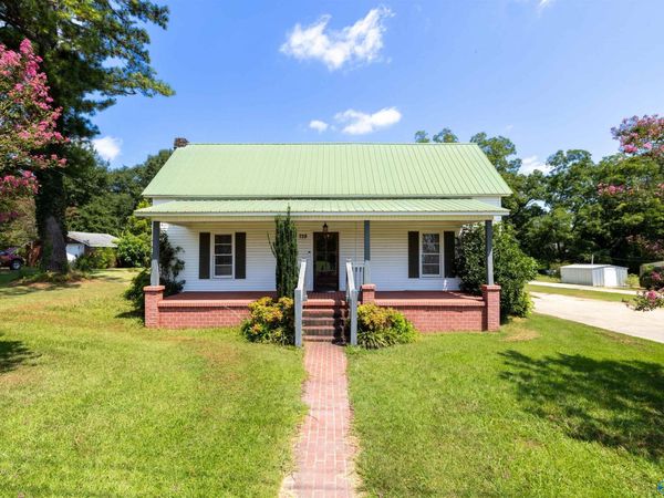 728 2nd Avenue SW, Hamilton, AL 35570