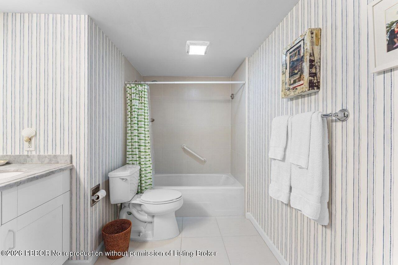 2774 S Ocean Boulevard, Unit 409, Palm Beach, FL 33480 Photo