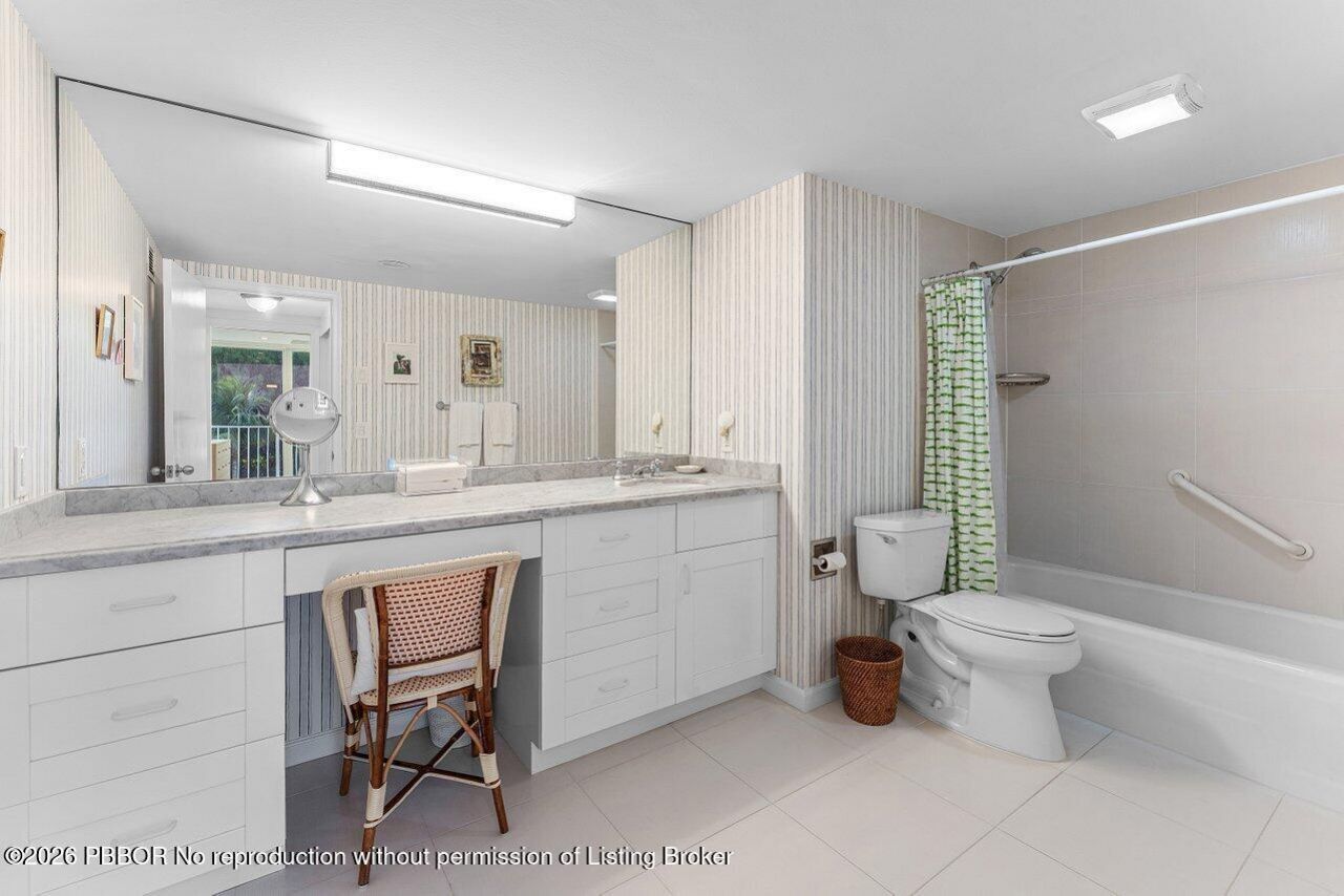 2774 S Ocean Boulevard, Unit 409, Palm Beach, FL 33480 Photo