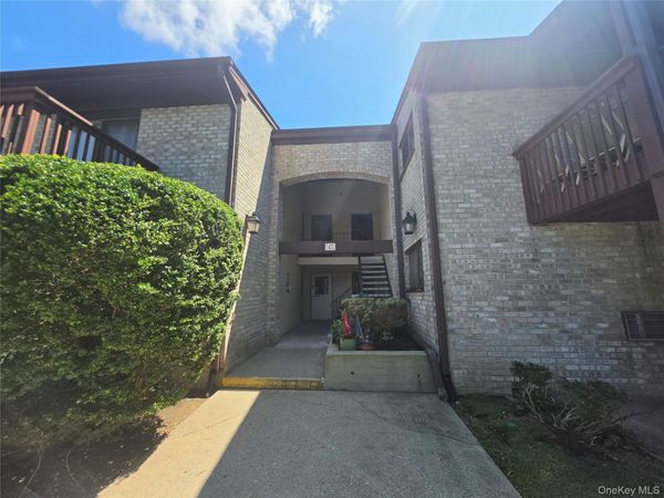 5 Secora, Unit F2, Monsey, NY 10952