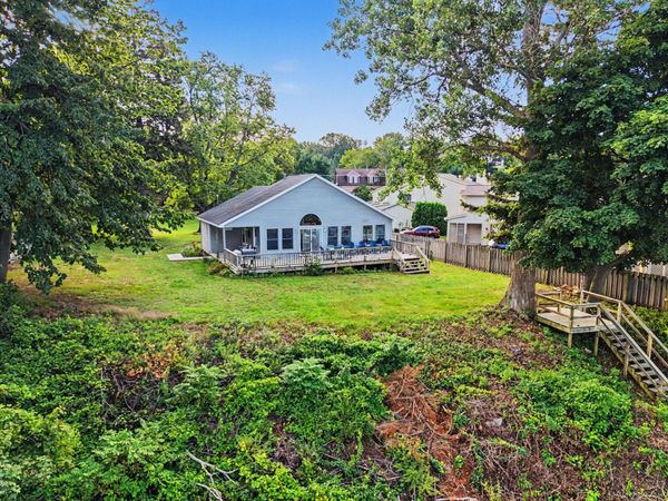 8 N Shore Drive, South Haven, MI 49090