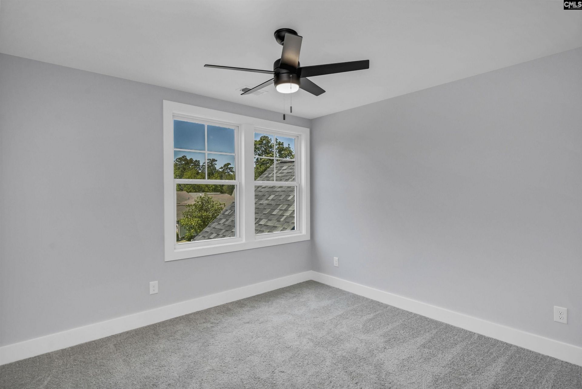 769 Club Cottage Drive  Photo 31