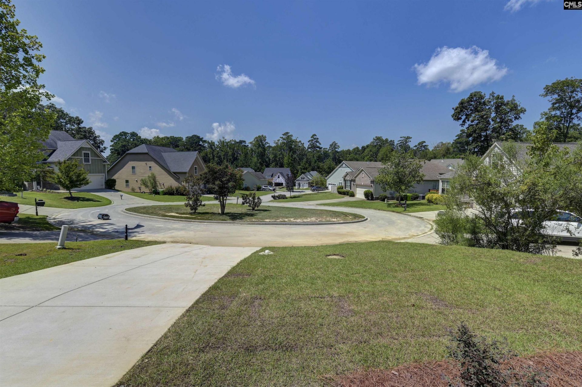 769 Club Cottage Drive  Photo 4