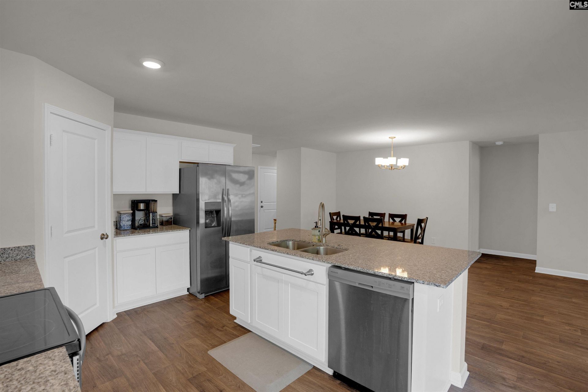 857 Vanguard Street  Photo 6
