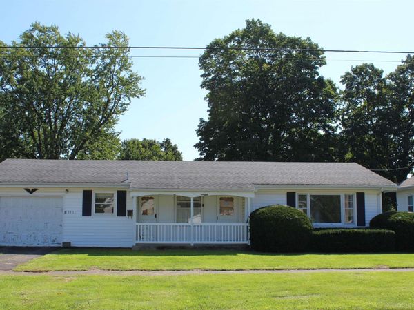 1331 WILLARD Street, Galesburg, IL 61401