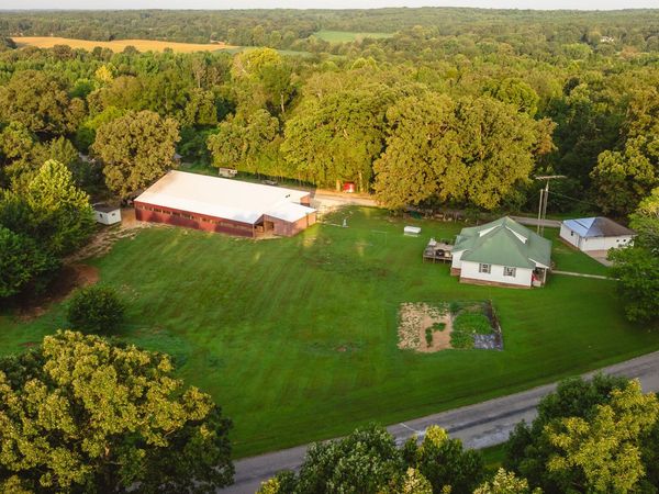310 Little Zion Rd , Palmersville, TN 38241