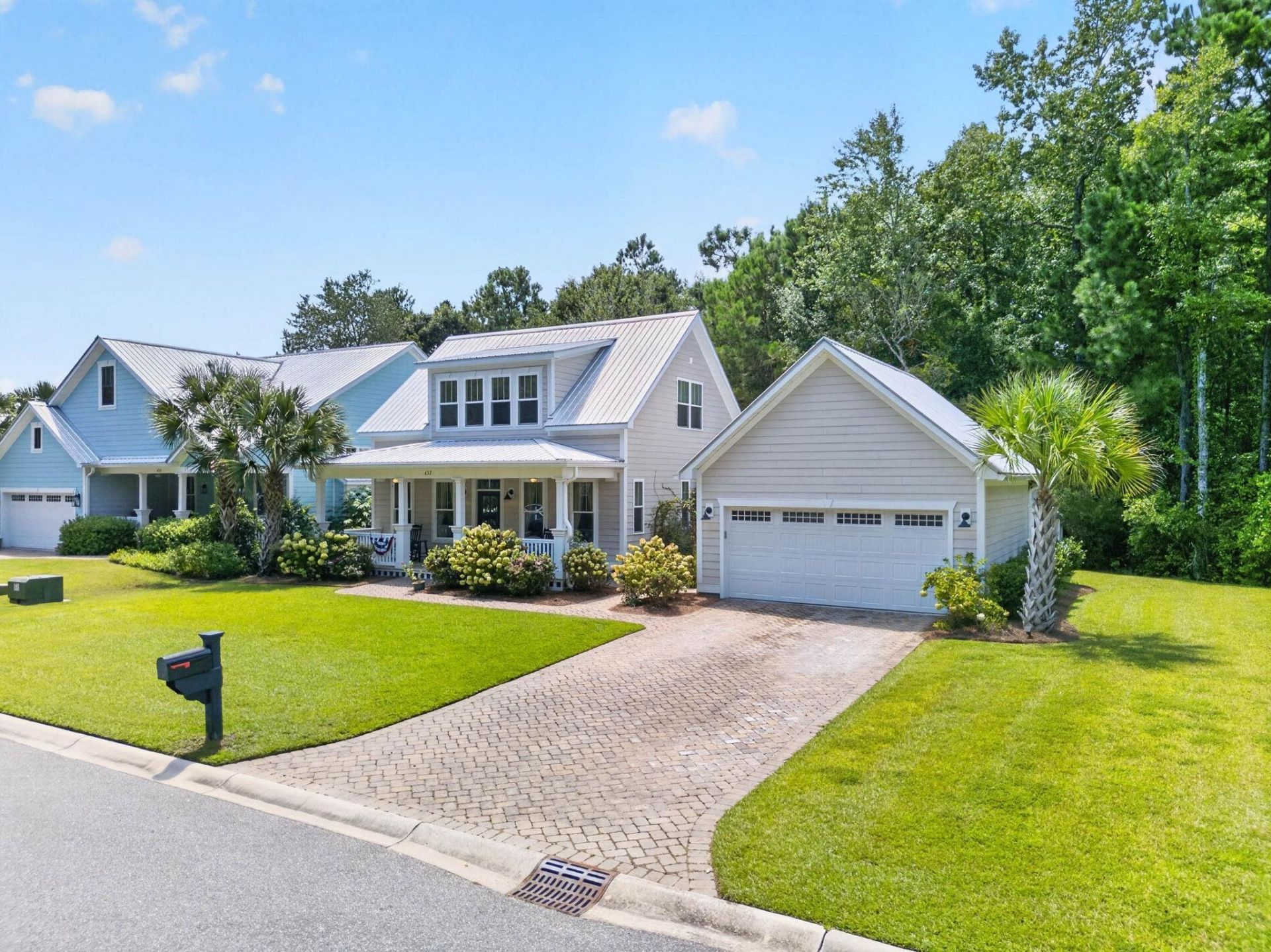 457 Waties Dr. Photo 2