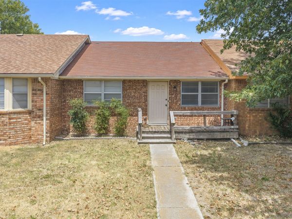 1419 N Stoneridge Manor, Ardmore, OK 73401