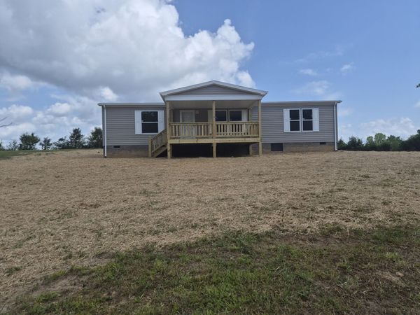 2153 Jefferson Rd , Smithville, TN 37166