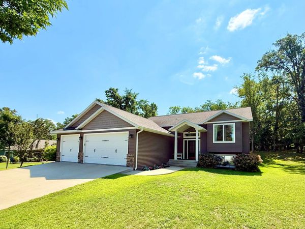 863 Whitetail Lane, Detroit Lakes, MN 56501