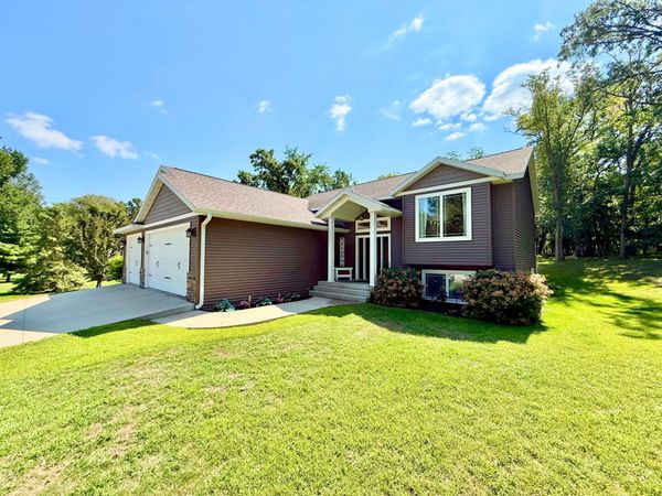 863 Whitetail Lane, Detroit Lakes, MN 56501