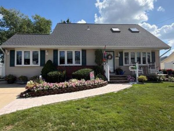 27 SYCAMORE WAY, HAMILTON, NJ 08690