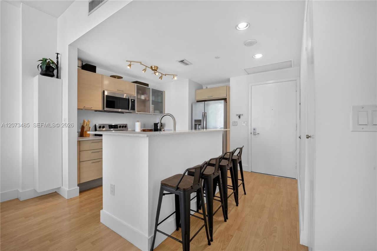 350 NE 24th St , Unit 1405, Miami, FL 33137 Photo