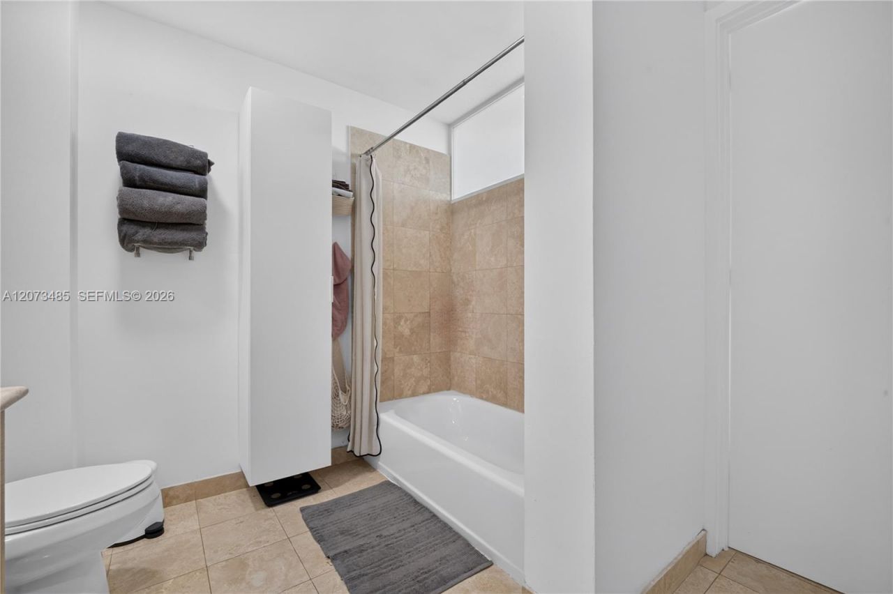 350 NE 24th St , Unit 1405, Miami, FL 33137 Photo