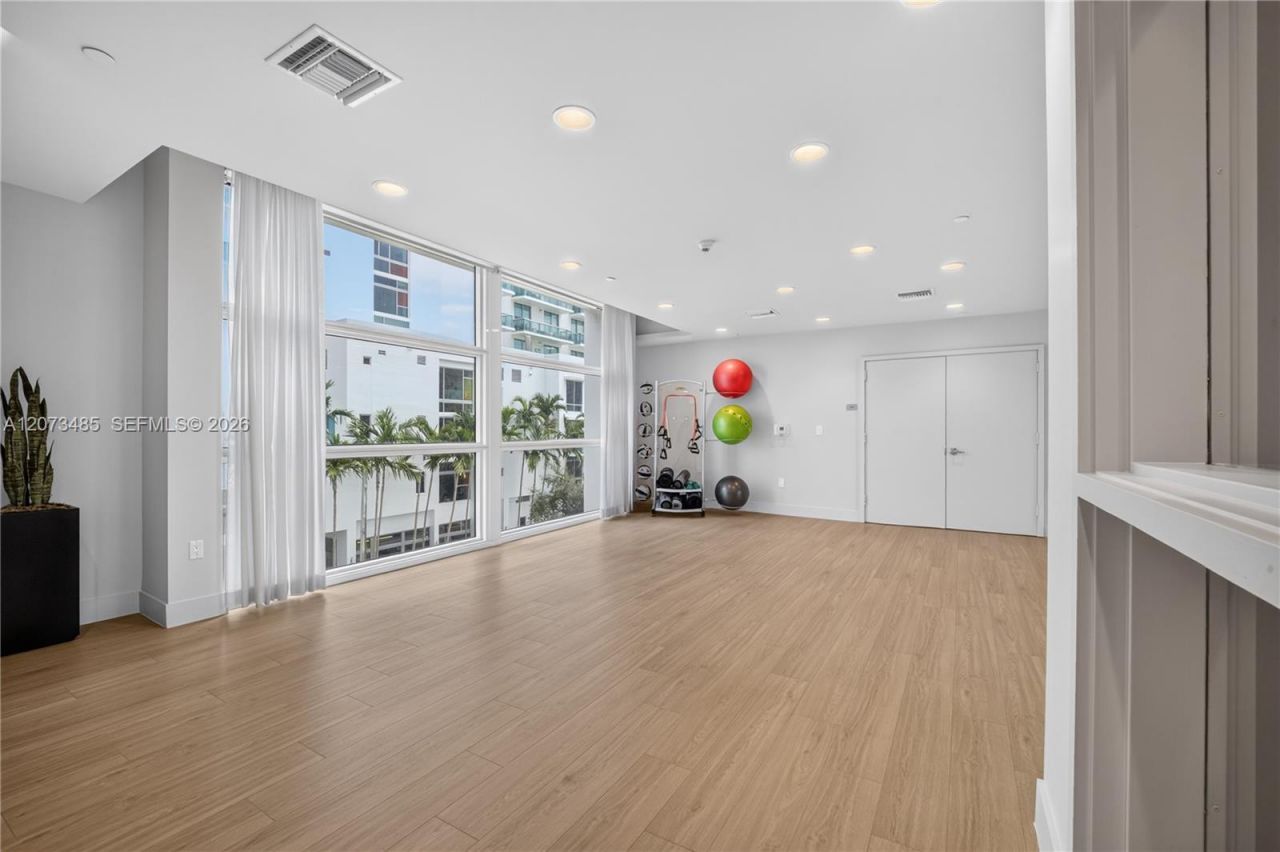 350 NE 24th St , Unit 1405, Miami, FL 33137 Photo