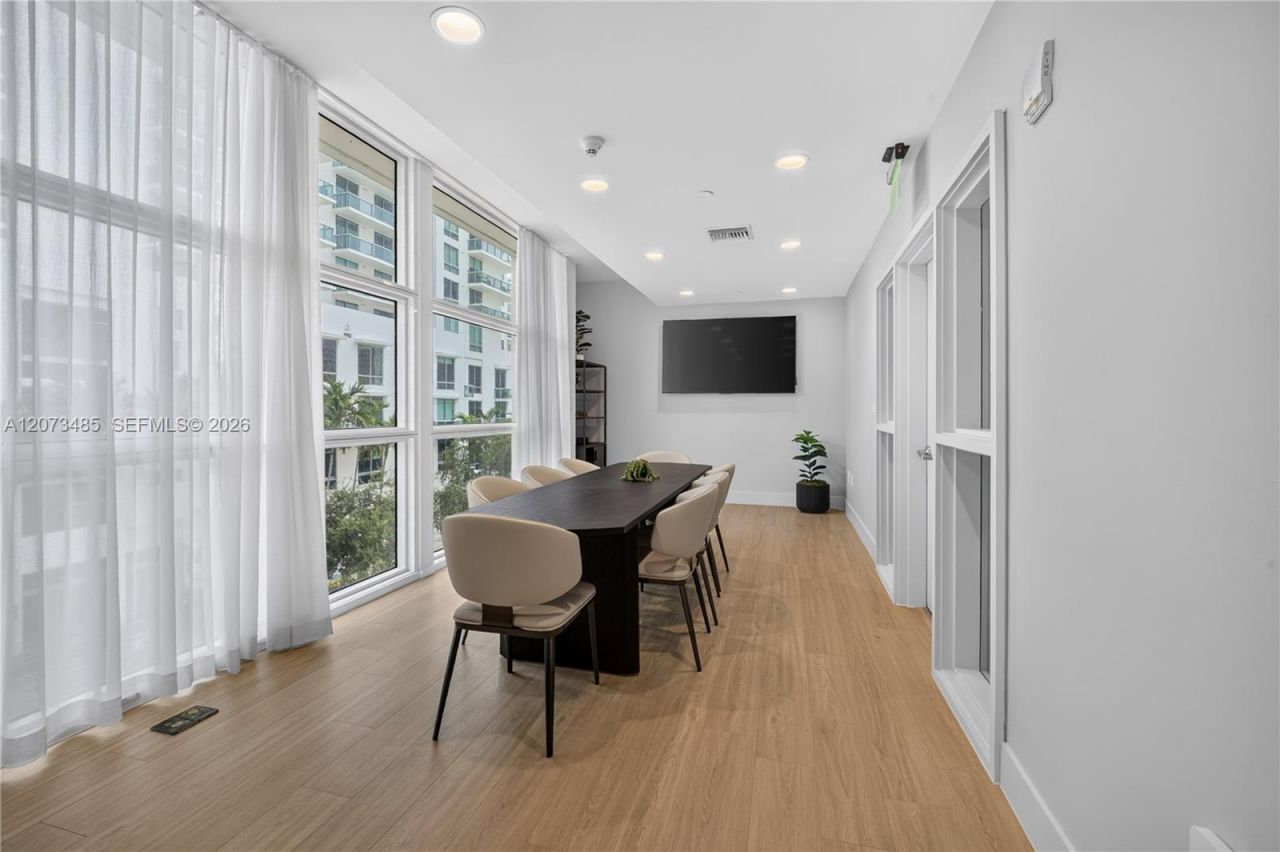350 NE 24th St , Unit 1405, Miami, FL 33137 Photo