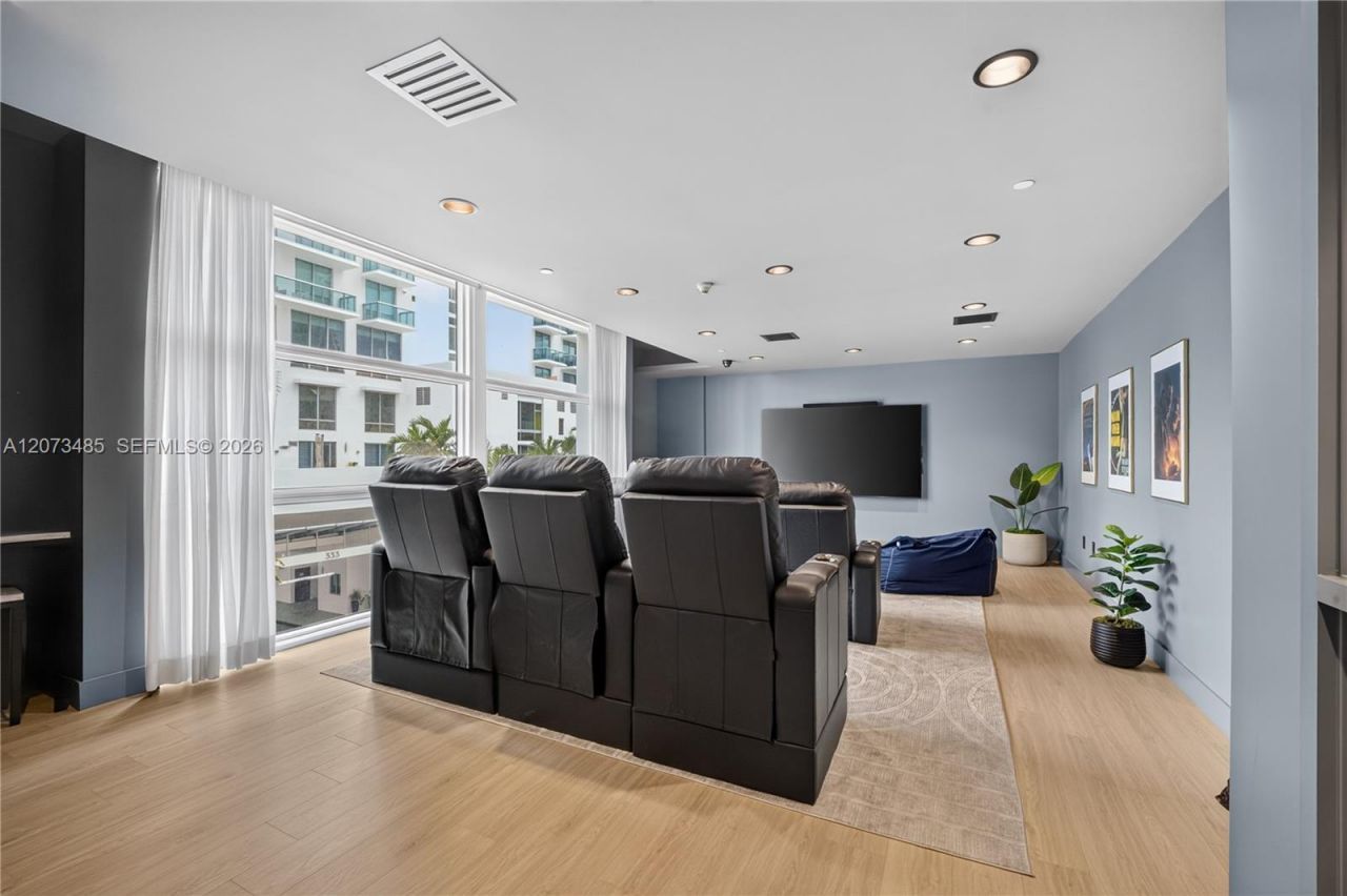 350 NE 24th St , Unit 1405, Miami, FL 33137 Photo