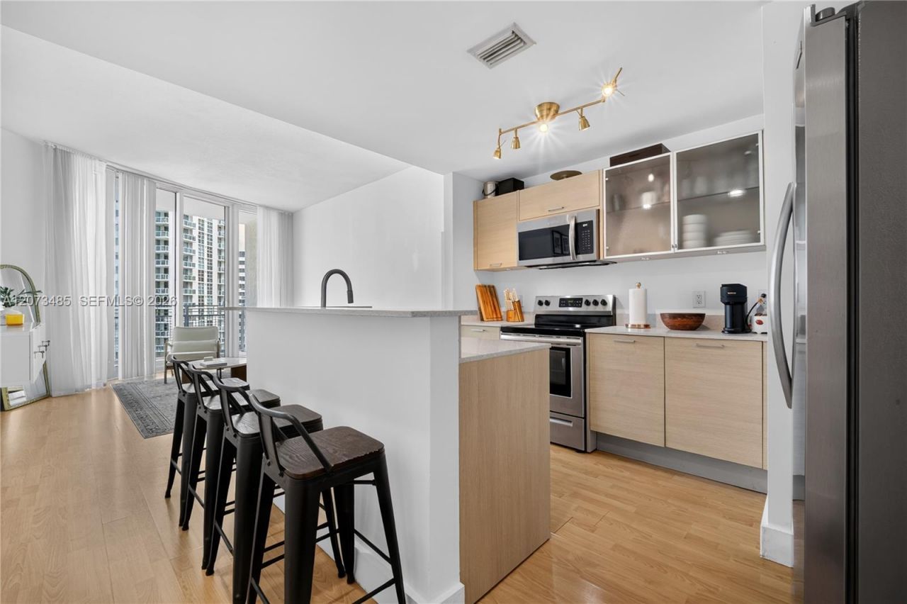 350 NE 24th St , Unit 1405, Miami, FL 33137 Photo