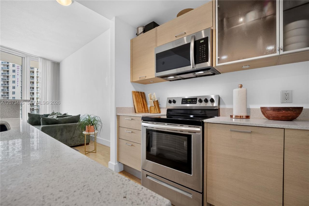 350 NE 24th St , Unit 1405, Miami, FL 33137 Photo