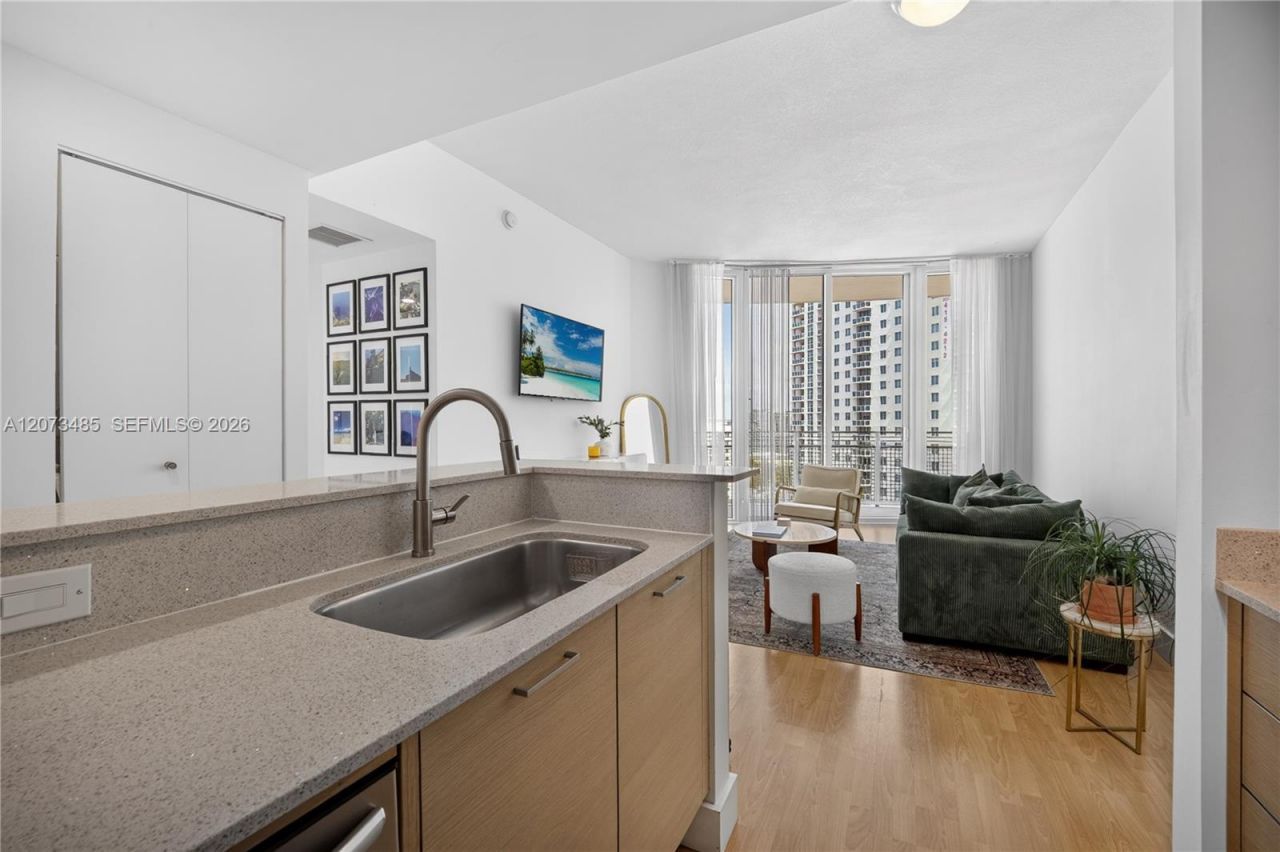 350 NE 24th St , Unit 1405, Miami, FL 33137 Photo