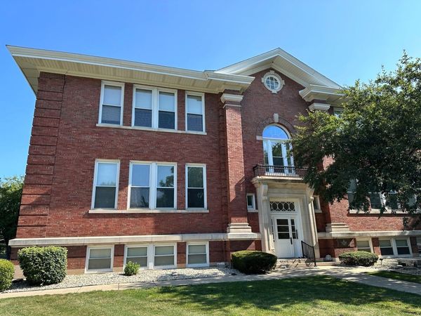 730 N Seminary Avenue , Unit 1D, Woodstock, IL 60098
