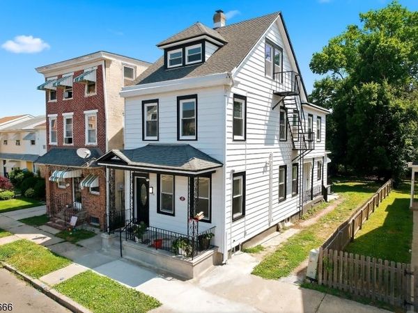 225 Stacy St, Burlington, NJ 08016