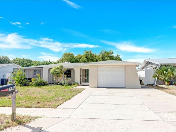 5646 ANDREA DRIVE , HOLIDAY, FL 34690