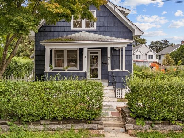 6 Littleworth Lane, Sea Cliff, NY 11579